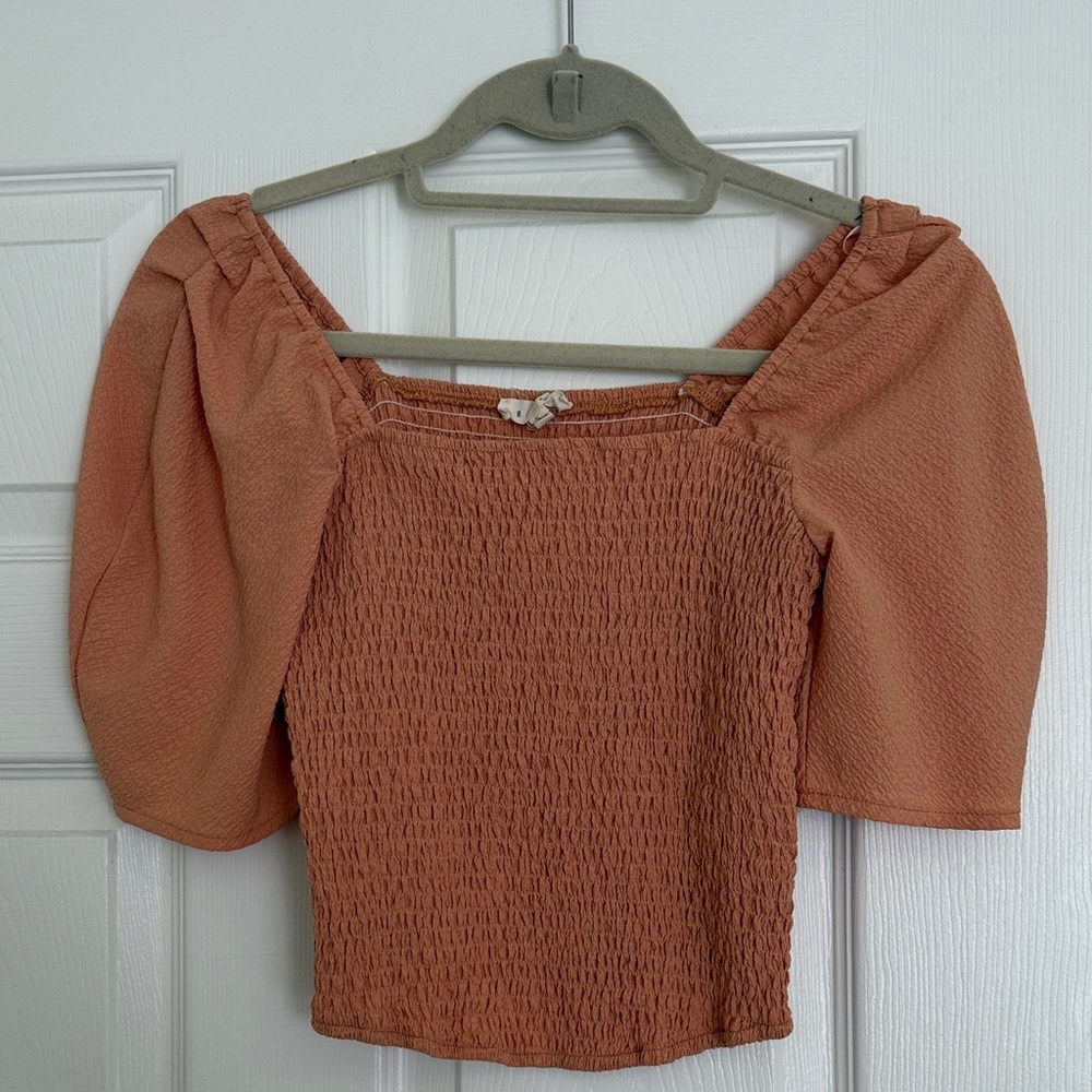 Promesa Maddox Puff Sleeve Smocked Top - Rust